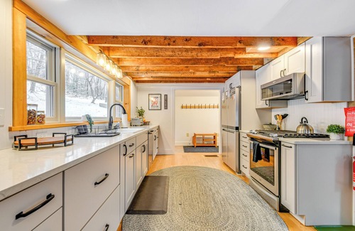Waterville Casa | Ski, Hike & Bike: Family-Friendly Belvidere Escape