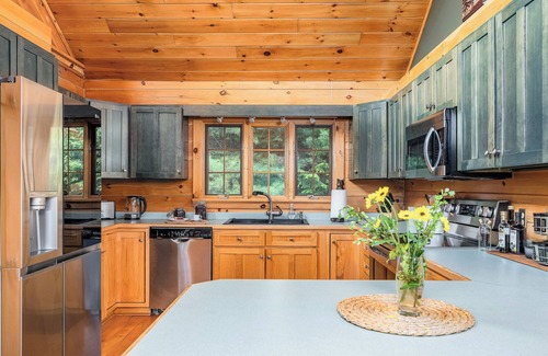 Sunday River Area Cabina | Ski+Hike|LargeGroupEscape|HotTub|FirePit|2GameRms