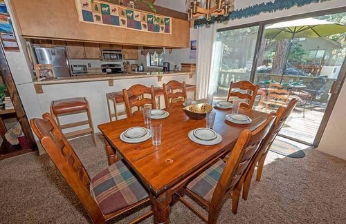 Tahoe Tyrol Casa | Pasos del lago - Despierta con la belleza del lago Tahoe - 771L ~