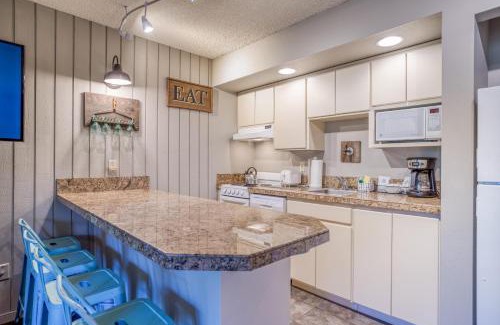 Century West Casa | Ski House 106 - Meredith Lodging
