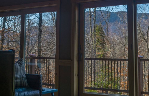 Sunday River Area Cabina | Casa de esquí a 3 minutos de los ascensores Domingo Vistas a la pendiente del río