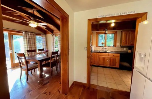 Wardsboro Casa | Ski House nestled between Mount Snow/Stratton