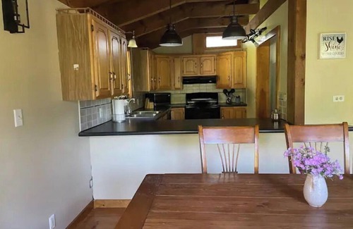 Wardsboro Casa | Ski House nestled between Mount Snow/Stratton