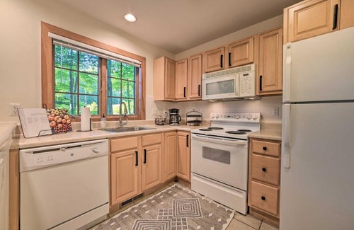 Boyne Falls Apartamento | Ski-In and Ski-Out Boyne Mountain Condo on Boyneland!