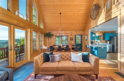 Wolf Laurel Casa | Ski in/out at Hatley Pointe ~ Views ~ Indoor Slide