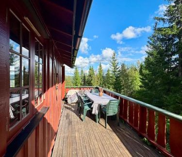 Trysil Casa | Ski in-out cabin Trysil sauna, fireplace and views