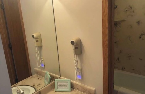 Powder Mountain Cabina | Ski in/out condo for 4 at Powder Mountain