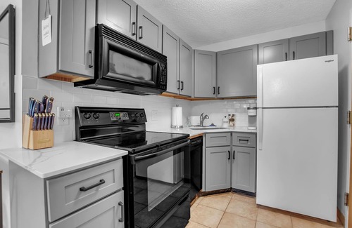 Great Valley Condominio | Ski In/Out Condo, King Bed