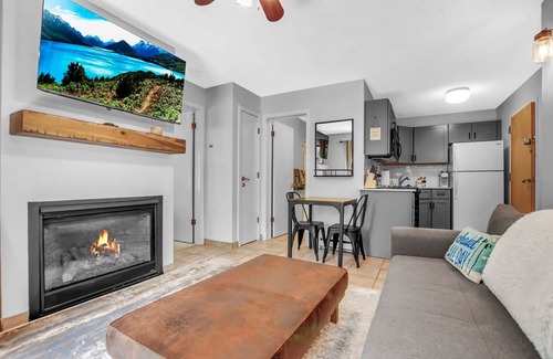 Great Valley Condominio | Ski In/Out Condo, King Bed