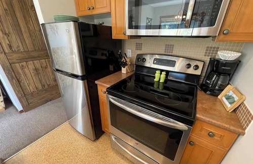 East Kootenay Condominio | Ski In/Out | Cozy 1 Bedroom right at the Resort
