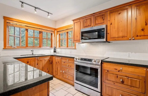 Nordic Estates Apartamento | Ski-In/Out | Private Hot Tub | Garage | Parking