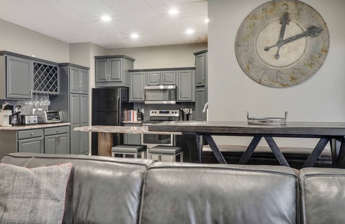 Boyne Falls Condominio | Ski-In/Out | Radiant Heated Bathrooms | Ski Boot/Glove Warmer | Gas Fireplace