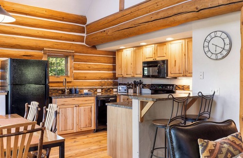 Powder Ridge Cabina | Ski In/Out | Red Cloud Cabin | Big Sky Resort