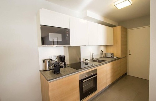Arc-1800 Apartamento | 3.o piso, vista pistas, fitness, piscina, sauna, hammam, balcón, parking, tv, local para esquís