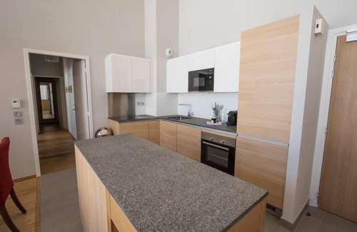 Arc-1800 Apartamento | 5.o piso, vista pistas, fitness, piscina, sauna, hammam, balcón, parking, tv, local para esquís