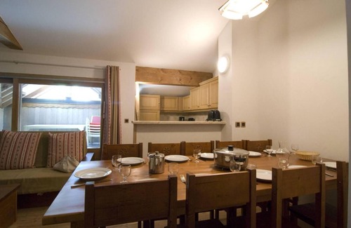 Pralognan-la-Vanoise Apartamento | Centro estación, balcón, tv, local para esquís, 66m², Pralognan-la-Vanoise