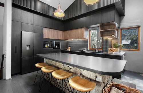 Thredbo Chalet De Esquí | Ski In Ski Out #10 - Stunningly renovated Ski Retreat on snow - 3 Bed, 3 Bath