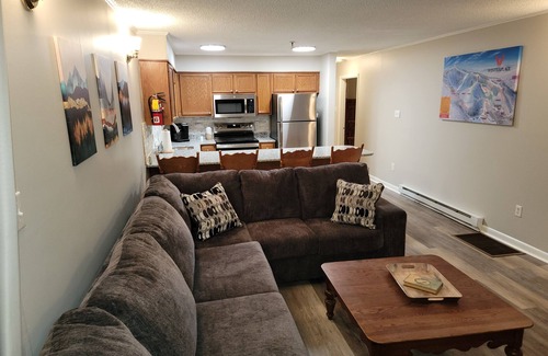 Ghent Condominio | Ski-in/Ski-out 1st Floor 3-Bedroom Condo at Winterplace, WV