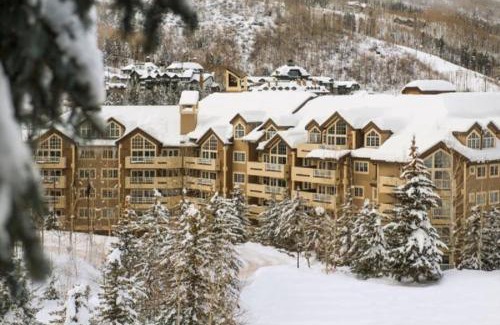 Beaver Creek Apartamento | Ski, In Ski Out 3 Bedroom Vacation Condo With Resort Amenities That Include Exercise Center, Indoor Pool, And Hot Tubs