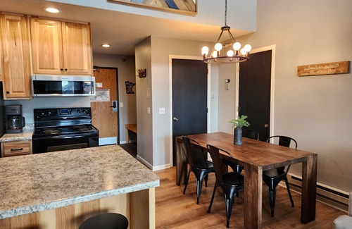 Lutsen Condominio | Ski-In/Ski-Out 6-Person Condo in Lutsen Mountains- Pool & Hot Tub