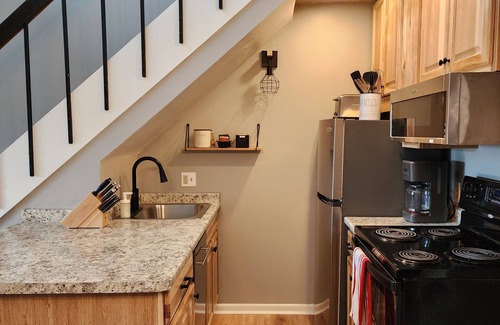 Lutsen Condominio | Ski-In/Ski-Out 6-Person Condo in Lutsen Mountains- Pool & Hot Tub