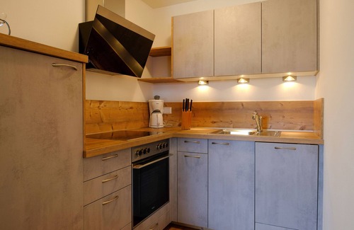Maranza Apartamento | Ski-In / Ski-Out Apartment with Patio, Sauna, & Jacuzzi; Pets Allowed, Parking Available