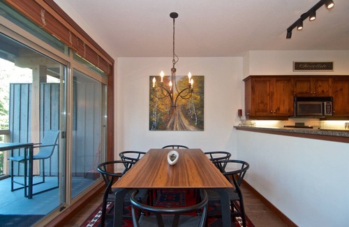Nordic Estates Casa | Hermosa casa adosada en Whistler Creekside