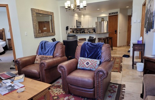 Purgatory Condominio | Ski-In/Ski-Out Condo! Two Fire Places! Stunning Balcony Views!