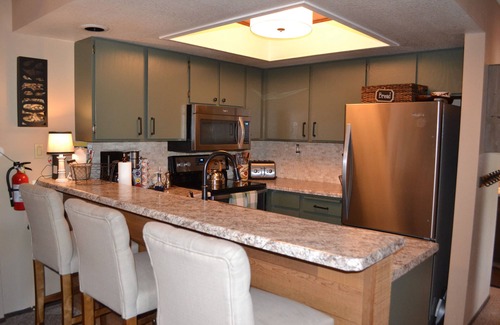 Brian Head Condominio | Ski-in / ski-out Condo! Amplio, acogedor, cómodo. Ideal para parejas y familias