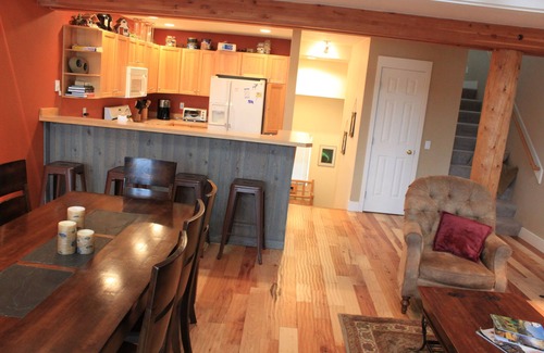 Saddle Ridge Condominio | Miembro del Club Moonlight, Ski in / out, Jacuzzi privado, wi-fi, Big Sky, vista al Moutain