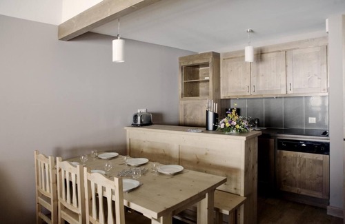 La Bresse Apartamento | Al pie de los comercios, piscina, balcón, parking, tv, 31m², La Bresse