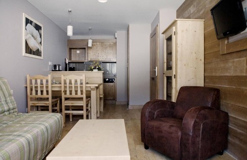 La Bresse Apartamento | Al pie de los comercios, piscina, balcón, parking, tv, 41-45m², La Bresse