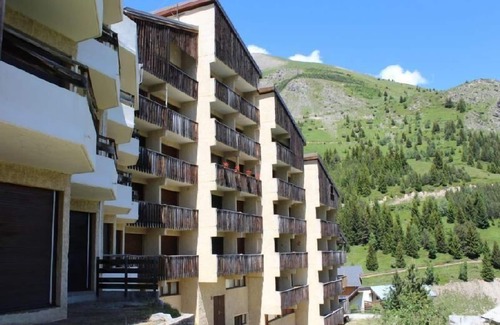 Auris Apartamento | Al pie de las pistas de esquí, 2.o piso, vista panorámica, balcón, tv, local para esquís, 55m²
