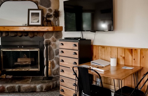 Lutsen Condominio | Ski-In/Ski-Out Lutsen Mnt Condo w/ Whirlpool, Fireplace, Resort Pool, & Hot Tub
