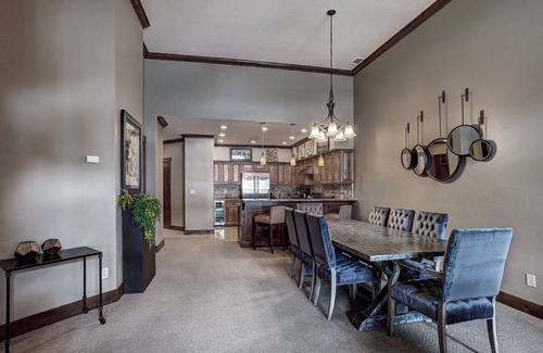 Breckenridge Cabaña | Ski-in, Ski-out Luxury 4 Bdrm/4 Bath On Peak 7 4 Bedroom Condo