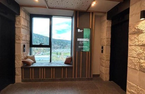 Bjelasnica Apartamento | Ski in & Ski out Luxury Apartment with private garage