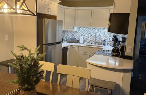 Great Valley Condominio | Ski In / Ski Out Remolded Condo on Holiday Valley Resort!