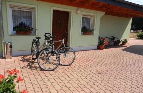 Cossebaude Apartamento | Apartamento moderno y equipado recientemente en Dresde
