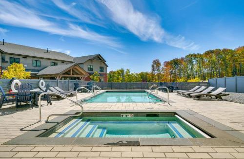Ludlow Apartamento | Ski-inandOut Okemo Mountain Resort Condo with Balcony