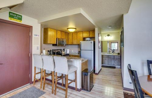 Brian Head Apartamento | Ski-InandSki-Out Brian Head Condo with Hot Tub!