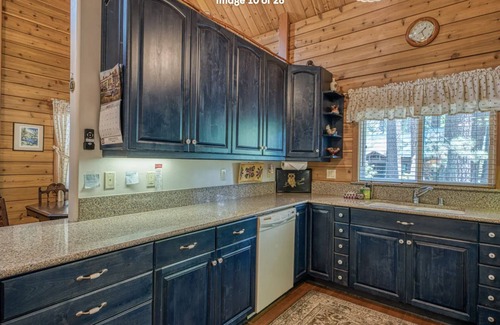 Al Tahoe Cabina | Ski Lease or monthly – South Lake Tahoe, authentic Log Cabin in Al Tahoe