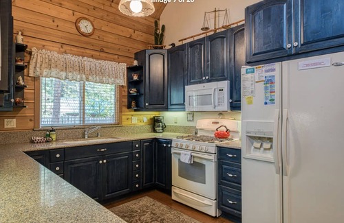 Al Tahoe Cabina | Ski Lease or monthly – South Lake Tahoe, authentic Log Cabin in Al Tahoe