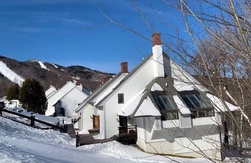 Central Vermont- Killington Casa | Ski On/Off at the Sunrise Mountain Chalet