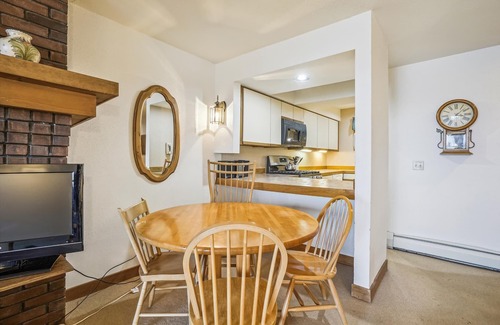 Killington Condominio | Ski on / ski off Condominio con piscina, jacuzzi y gimnasio
