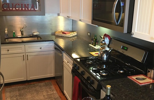 Central Vermont- Killington Condominio | Ski On-Ski Off Condo actualizado con chimenea de leña real y cama King - Killington
