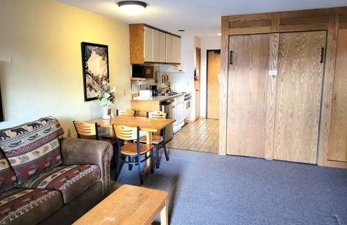 Lutsen Condominio | SKI-IN, SKI-OUT, caminata, bicicleta, pesca, golf, natación: hermoso lago Superior N. Apuntalar