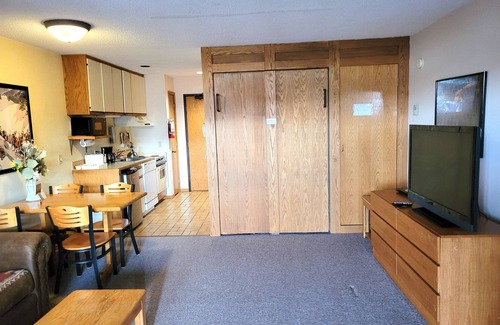 Lutsen Condominio | SKI-IN, SKI-OUT, caminata, bicicleta, pesca, golf, natación: hermoso lago Superior N. Apuntalar