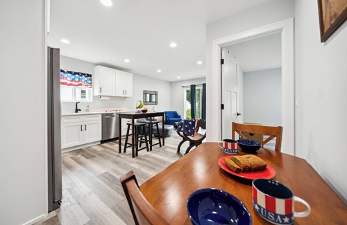 Waterford Casa | Ski Pine Knob/Mt Holly/Alpine, 2 bed 2 bath in Waterford - Dogs welcome!