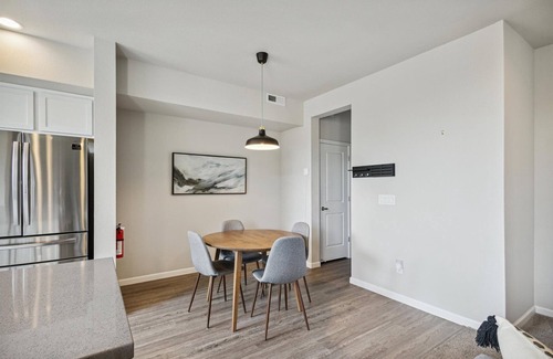 Northwest Reno Casa | Ski & Relax: Updated Townhome Near Downtown, Casinos & Board Games!