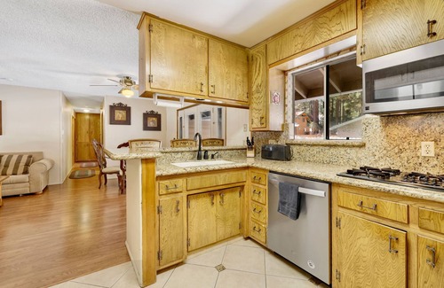 Summit Estates Chalet De Esquí | Ski Resort Relaxation at Crestwood Summit Big Bear